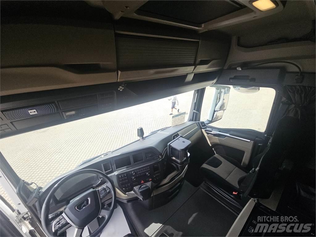 MAN TGX 26.510 6x2 中古トラクターヘッド | トレーラーヘッド