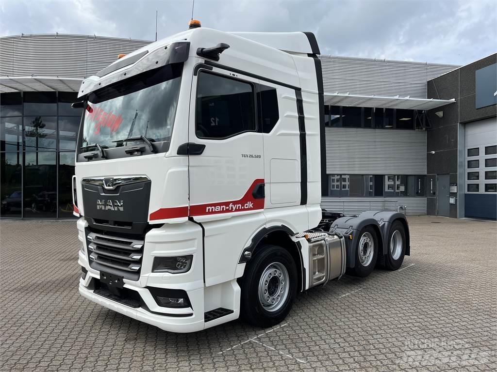 MAN TGX 26.520 中古トラクターヘッド | トレーラーヘッド