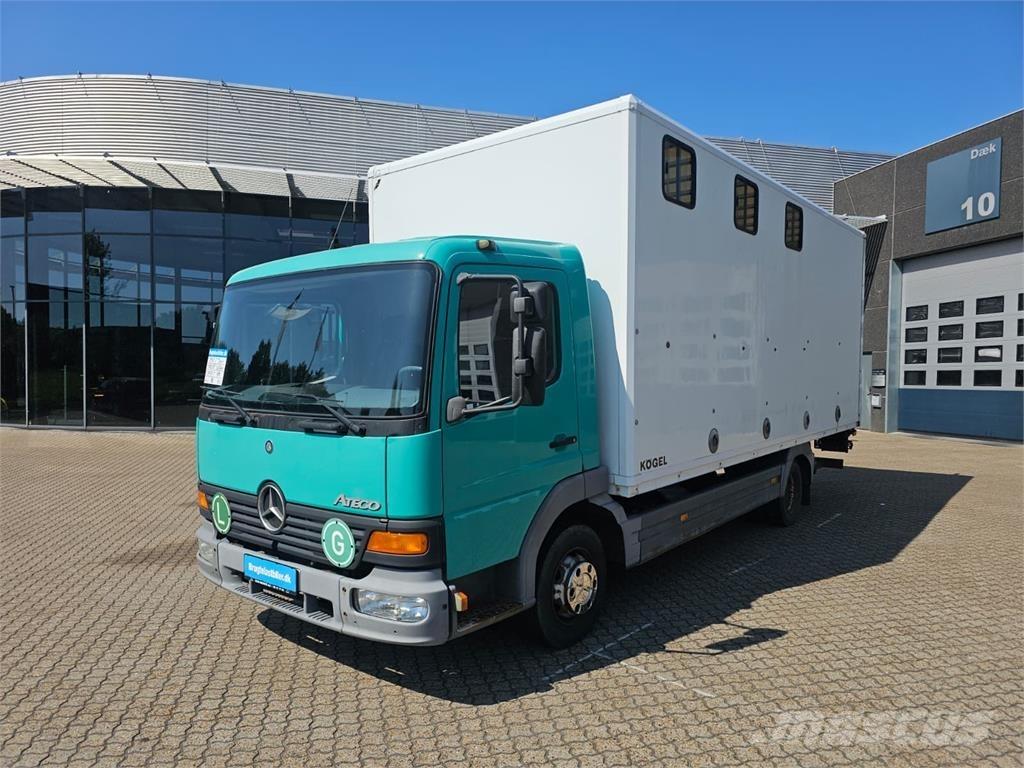 Mercedes-Benz Atego 817 家畜輸送用トラック