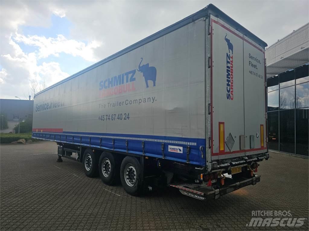 Schmitz Cargobull 13,60 カーテンサイダー