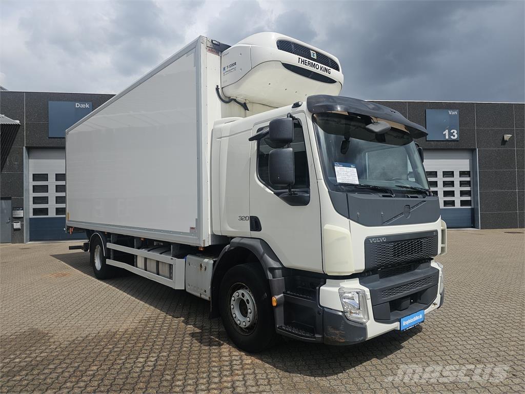 Volvo FE320 冷凍冷蔵車