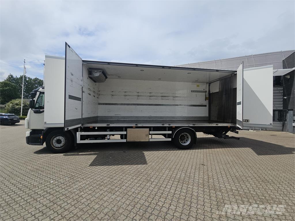 Volvo FE320 冷凍冷蔵車