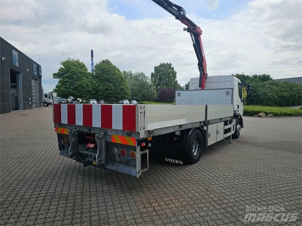 Volvo FL250 クレーントラック、ユニック車