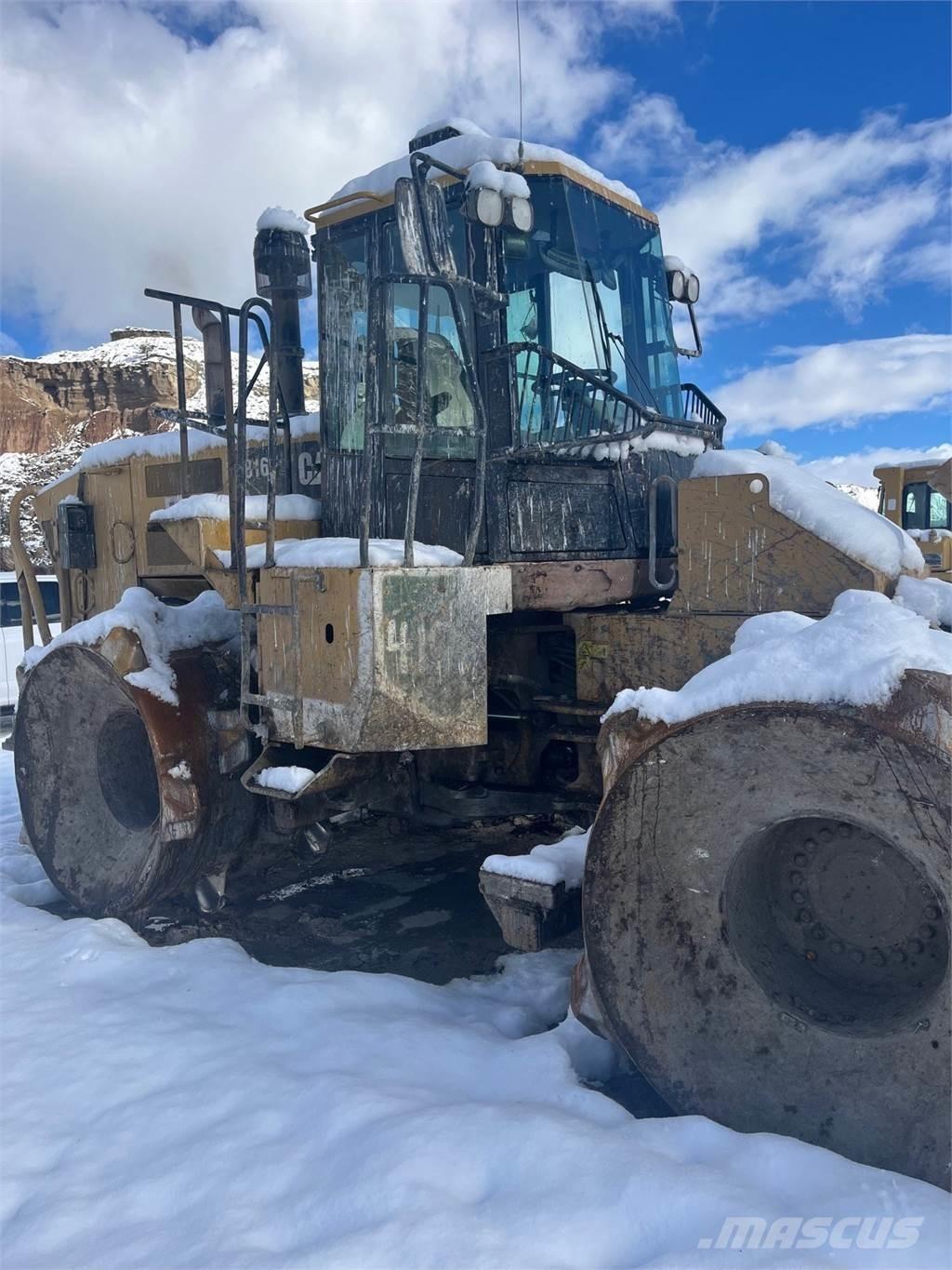 CAT 816F II ソイルコンパクター