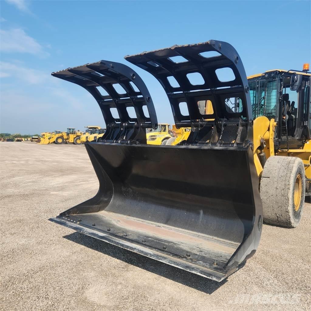 CAT 938M ホイールローダー・タイヤショベル