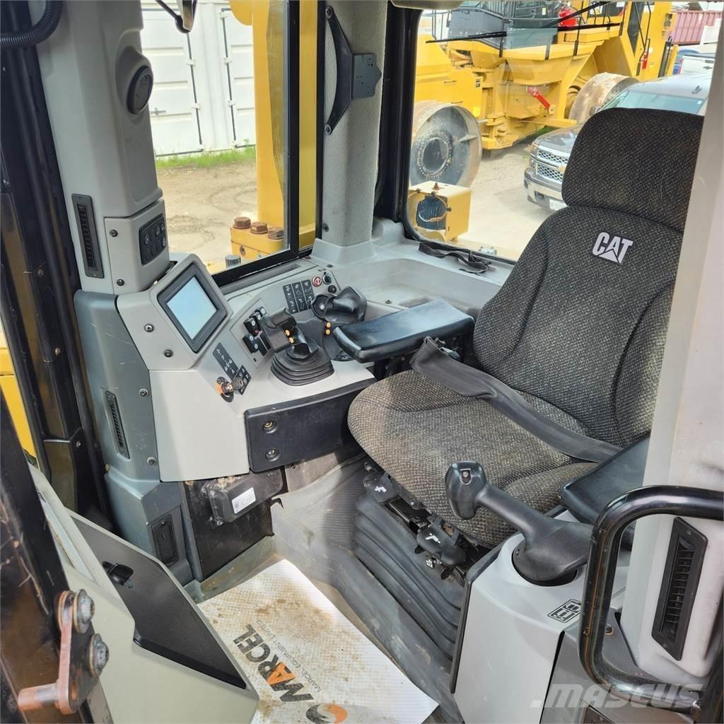 CAT D8T LGP ブルドーザー