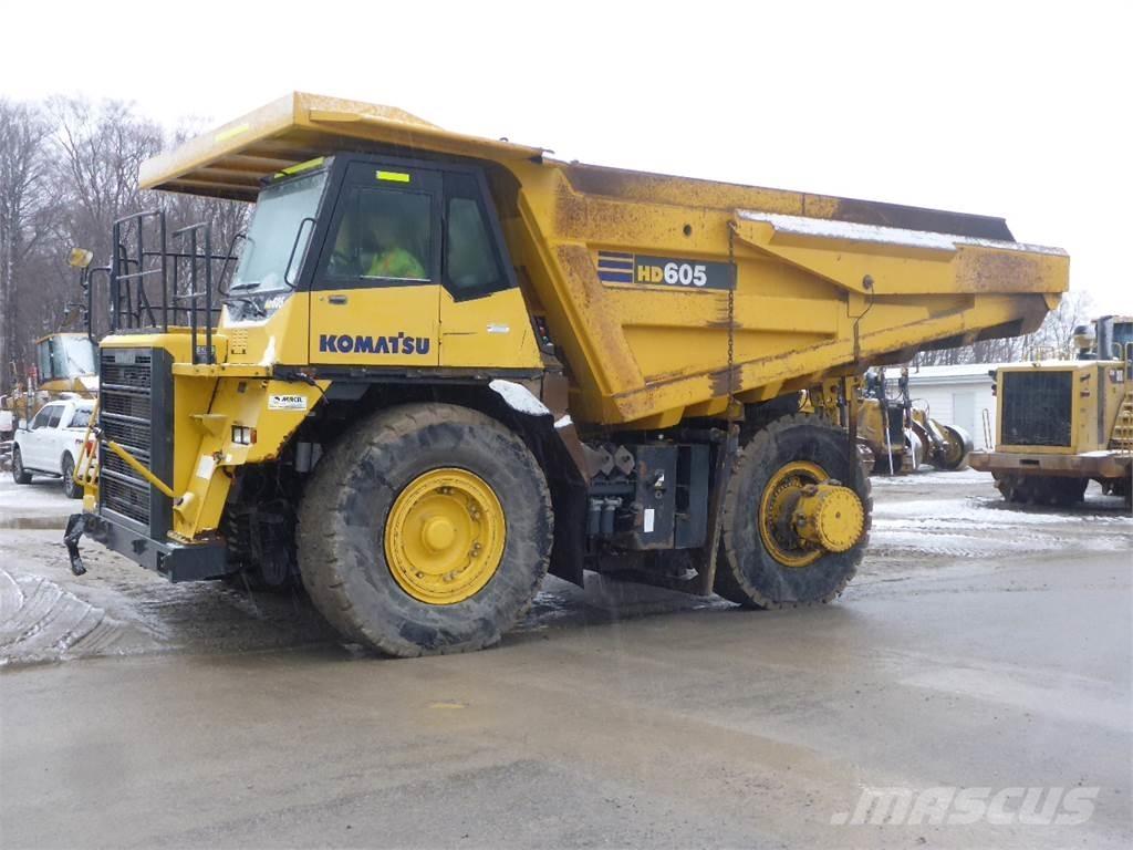 Komatsu HD605-7 リジットフレーム式ダンプトラック