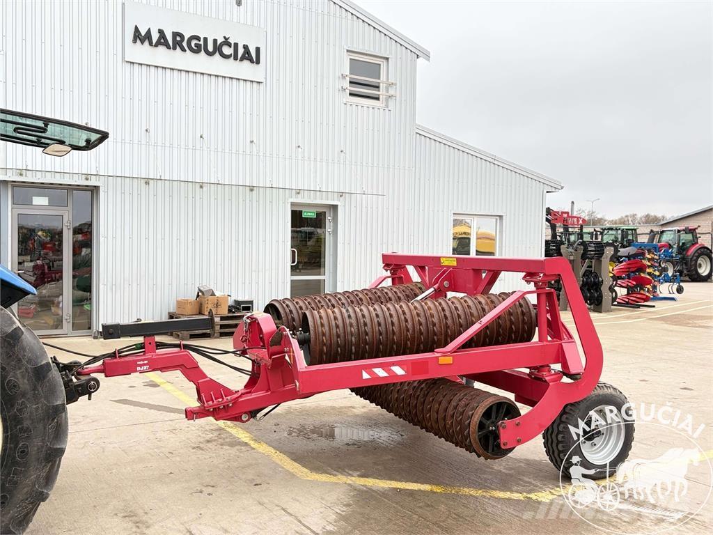 Agro-Factory 5,3 m. 農業機械 -　その他