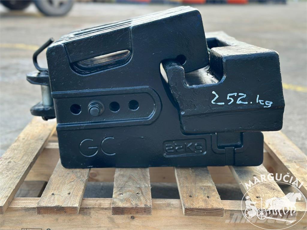 Farmtrac 252 kg. 農業機械 -　その他