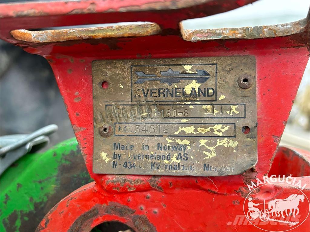 Kverneland 4 korpusų 農業機械 -　その他