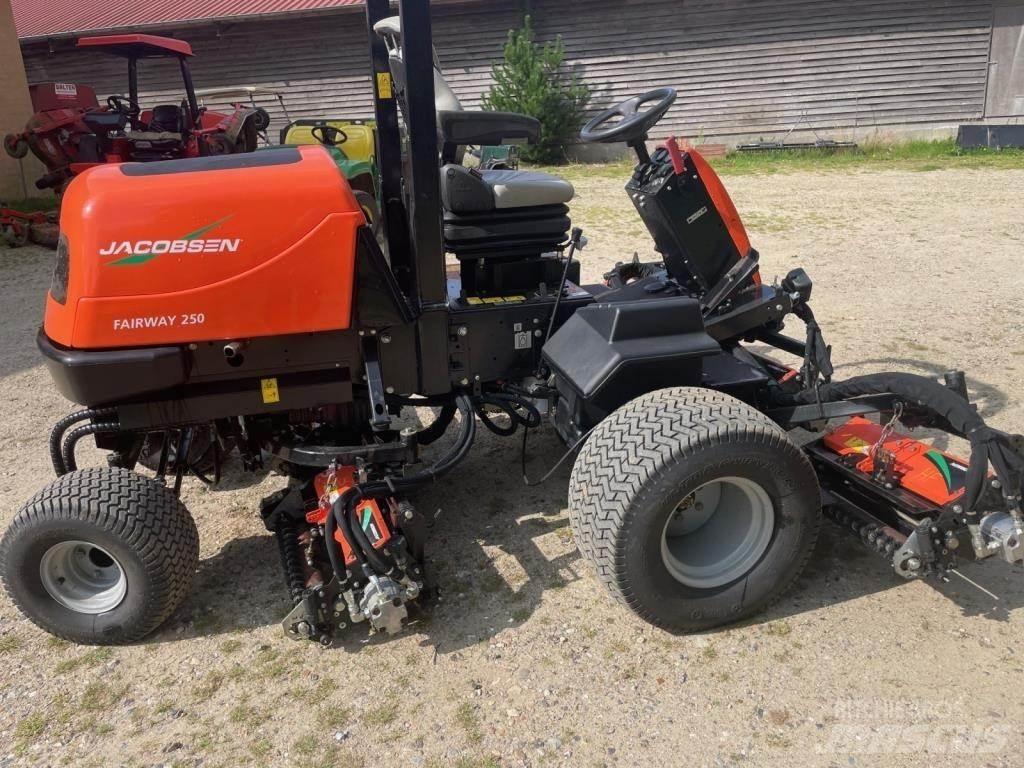 Jacobsen FAIRWAY 250 乗用・自走モア/芝刈り機