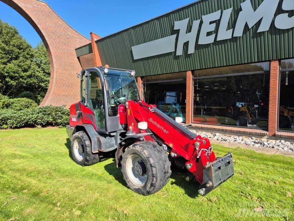 Schäffer 5680 T テレスコーピックハンドラー