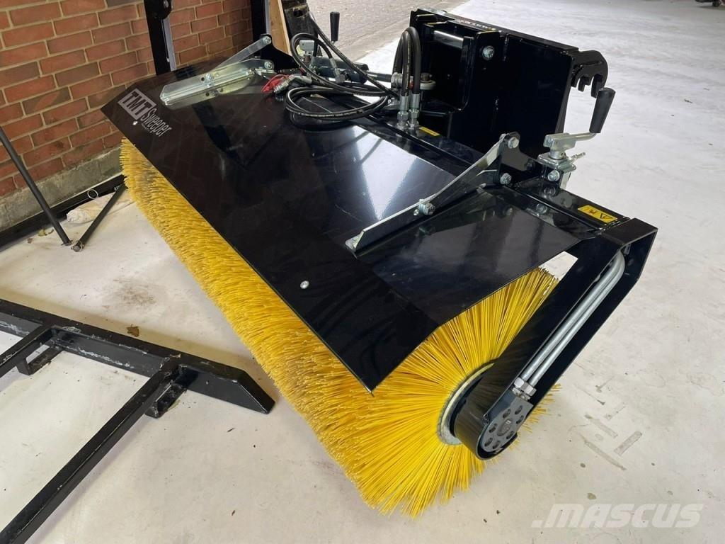 TMT SWEEPER 150 路面清掃機