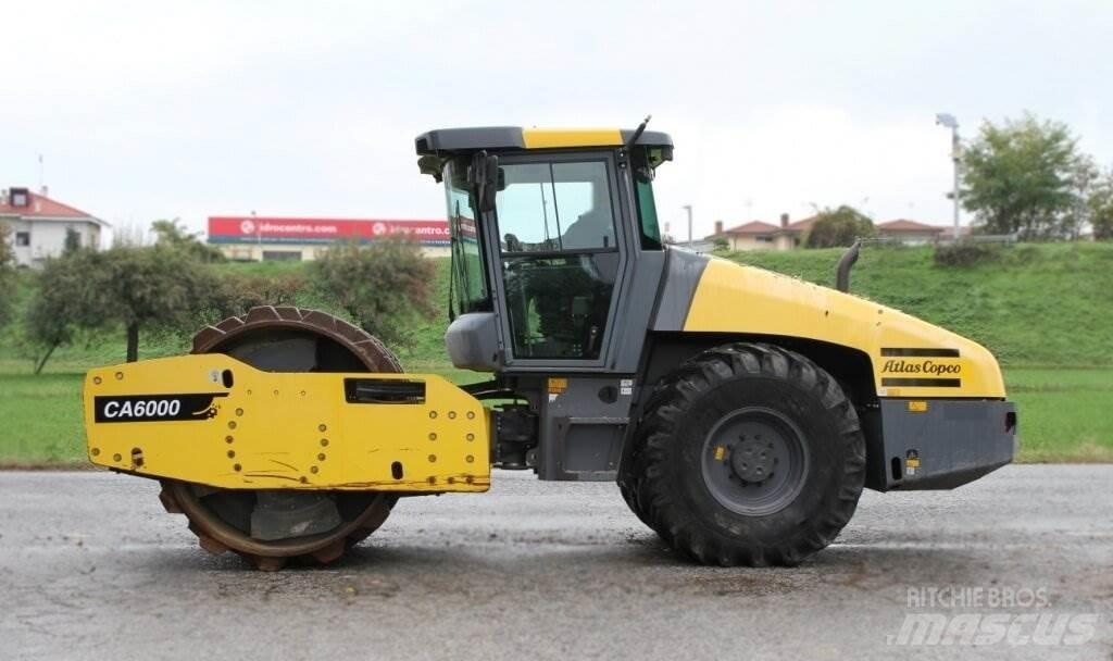 Atlas Copco CA6000 ソイルコンパクター