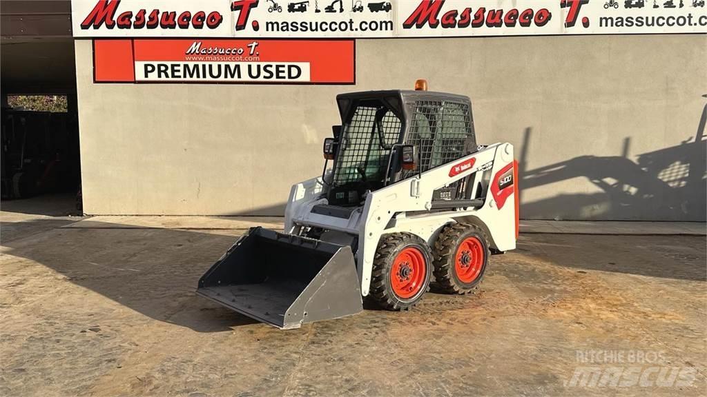 Bobcat S100 4X4 スキッドステアローダー