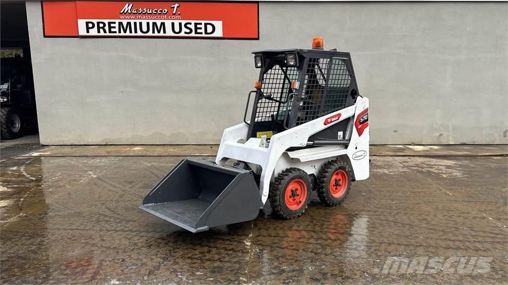 Bobcat S70 スキッドステアローダー