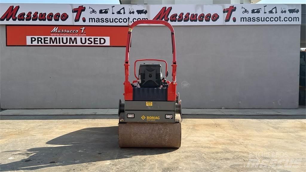 Bomag BW120 AD-4 ソイルコンパクター