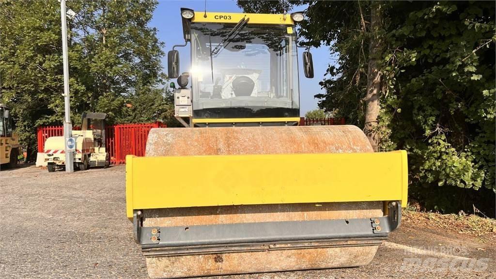 Bomag BW213 DH-5 ソイルコンパクター