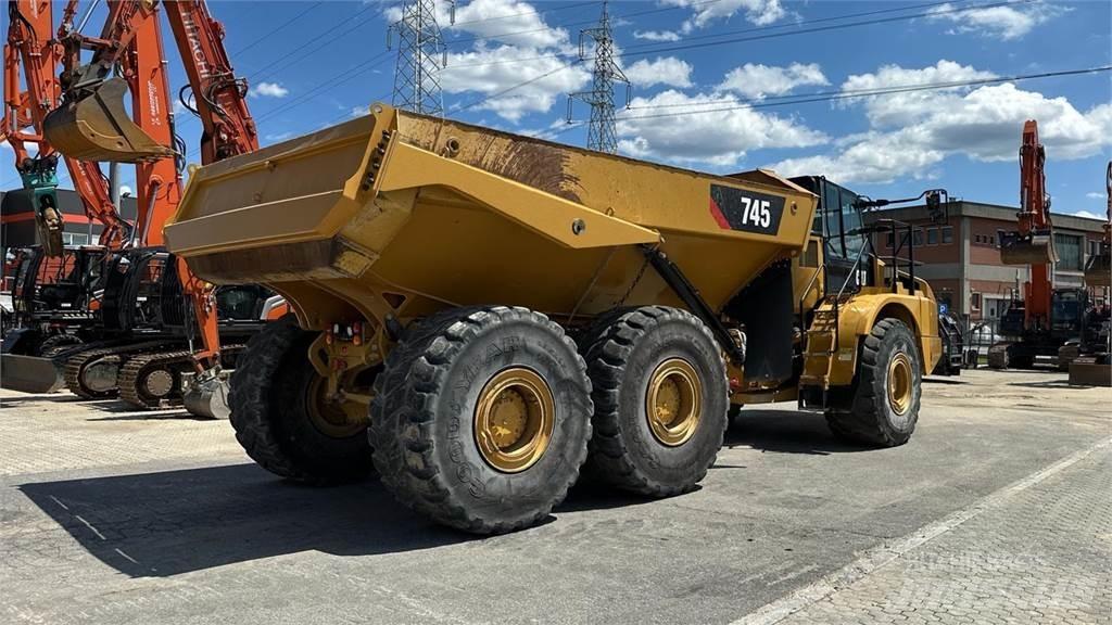 CAT 745C 6X6 サイト　ダンプ