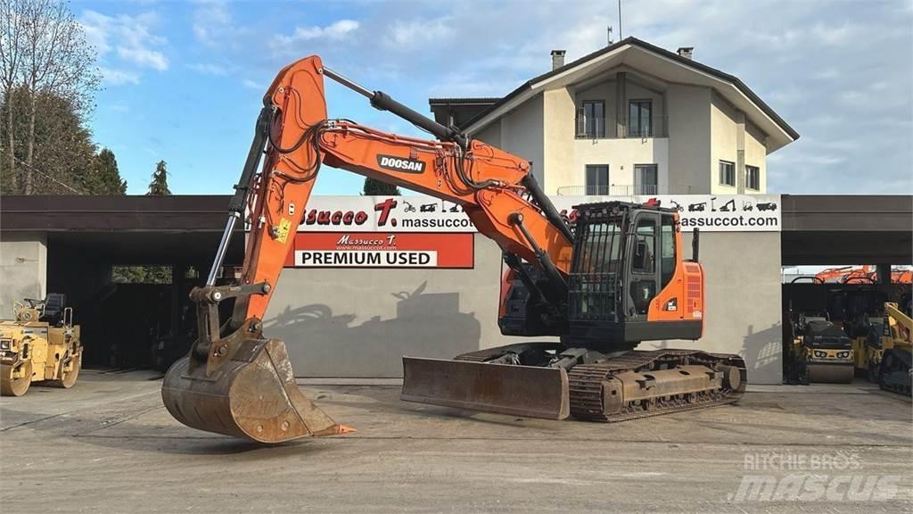 Doosan DX235LCR-5 大型油圧ショベル12t以上（パワーショベル・ユンボ）