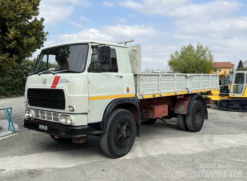 Fiat 673N 4X2 その他トラック