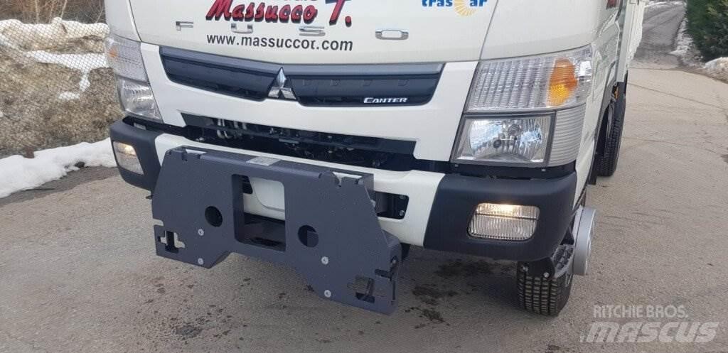 Fuso Canter 6C18 4X4 その他トラック