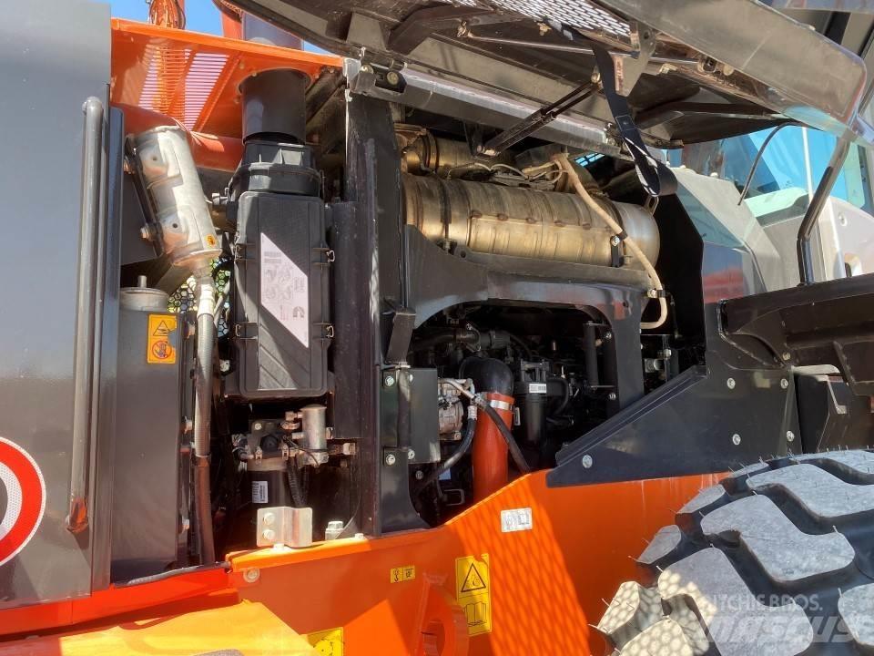Hitachi ZW250-6 ホイールローダー・タイヤショベル