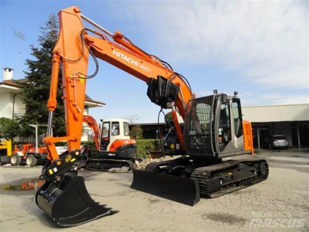 Hitachi ZX135 US-6 林業油圧ショベル（パワーショベル・ユンボ・バックホー）