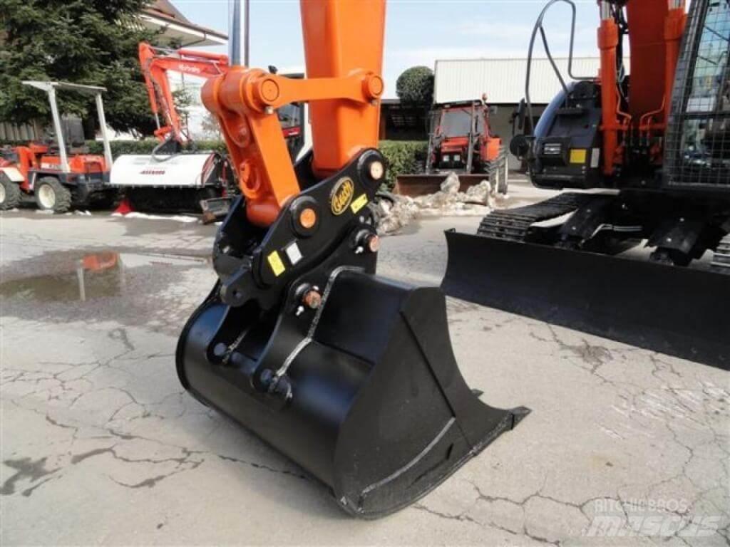 Hitachi ZX135 US-6 林業油圧ショベル（パワーショベル・ユンボ・バックホー）