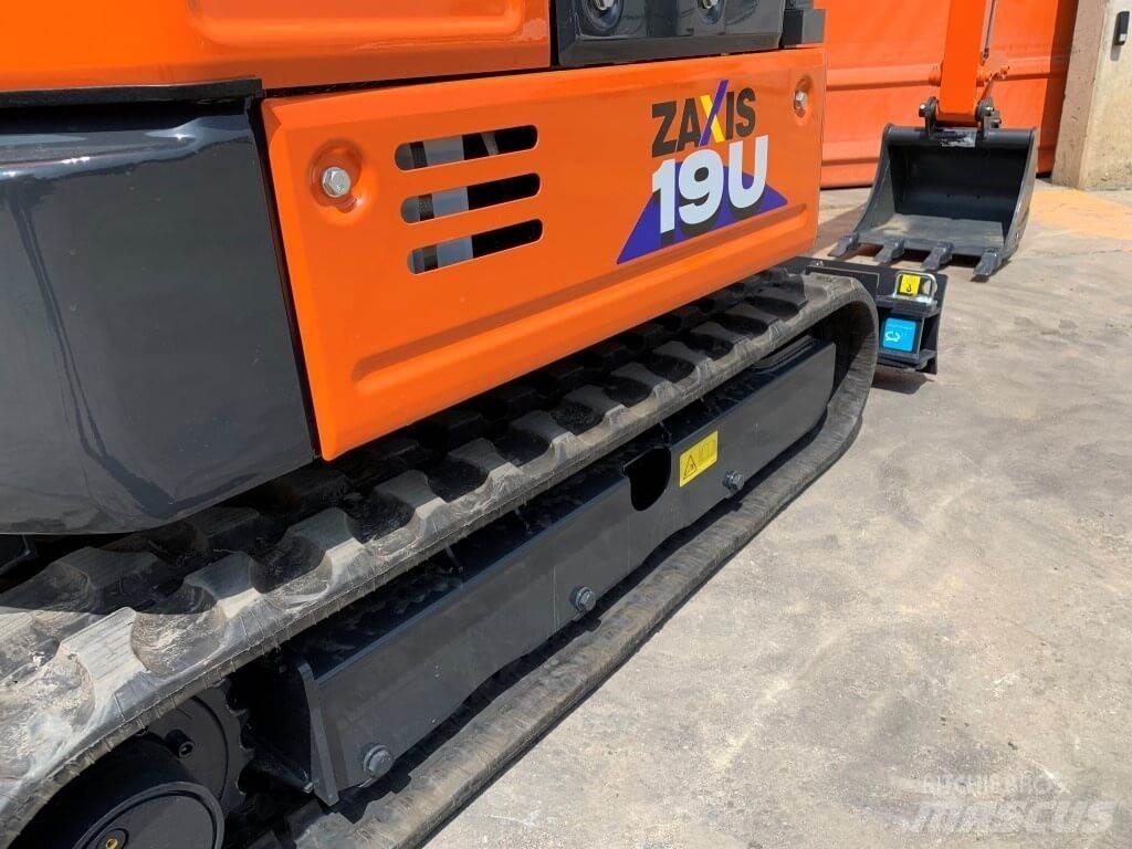 Hitachi ZX19U-6 ミニ油圧ショベル 7t以下（ミニユンボ・ミニディガー）