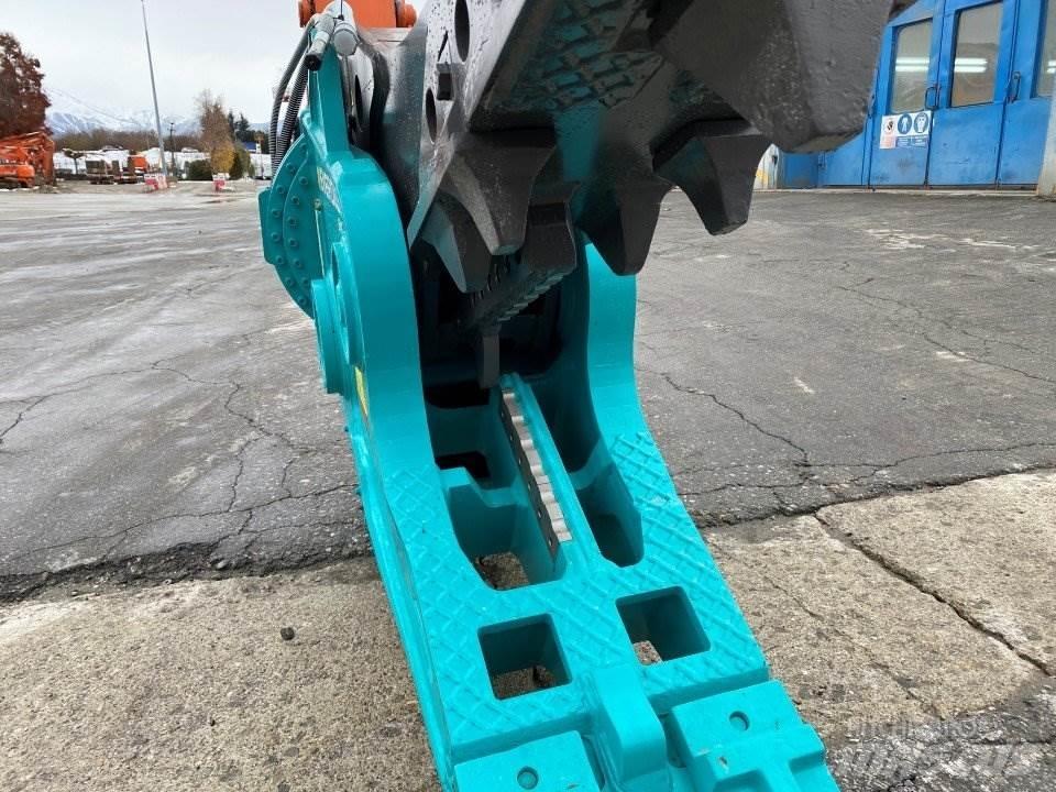Hitachi ZX470LCH-3 大型油圧ショベル12t以上（パワーショベル・ユンボ）