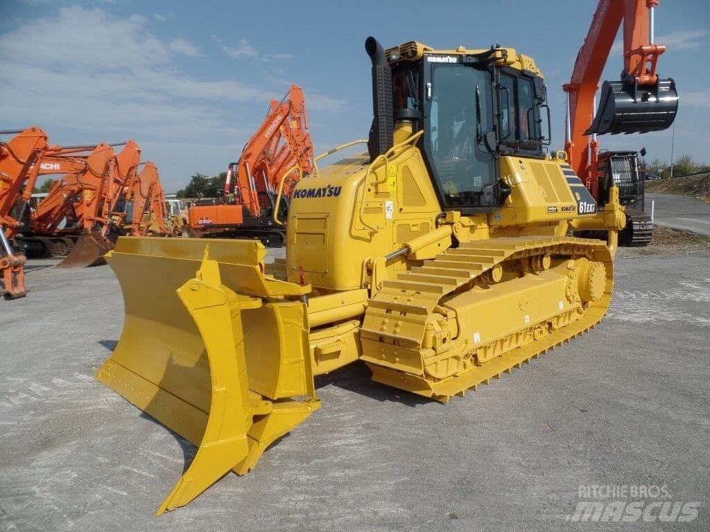 Komatsu D61 EXi ブルドーザー