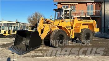 Liebherr L 551 ホイールローダー・タイヤショベル