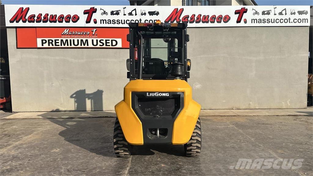 LiuGong CLG2035H 4X4 ディーゼル・軽油