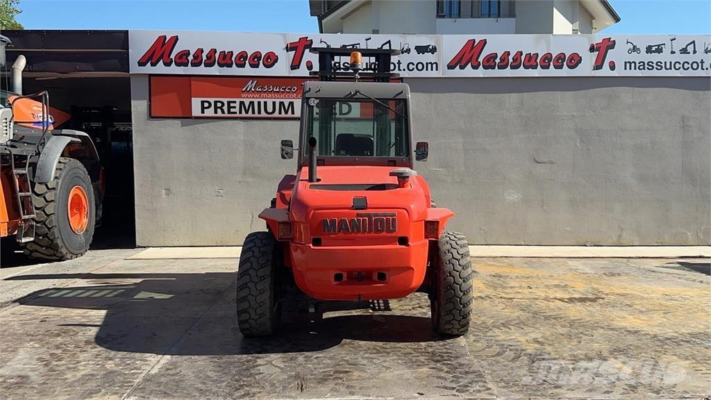 Manitou M50-4 4x4 ラフターテレントラック