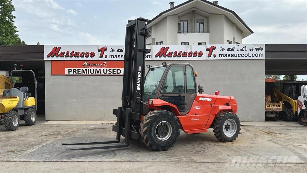 Manitou MC70 T 4X2 ラフターテレントラック