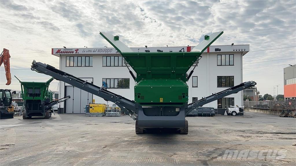 McCloskey R155 廃棄物並び替え設備