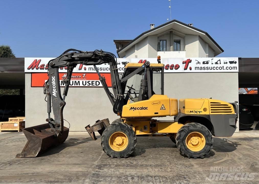 Mecalac 12MXT-E ホイール式油圧ショベル（パワーショベル・ユンボ・バックホー）