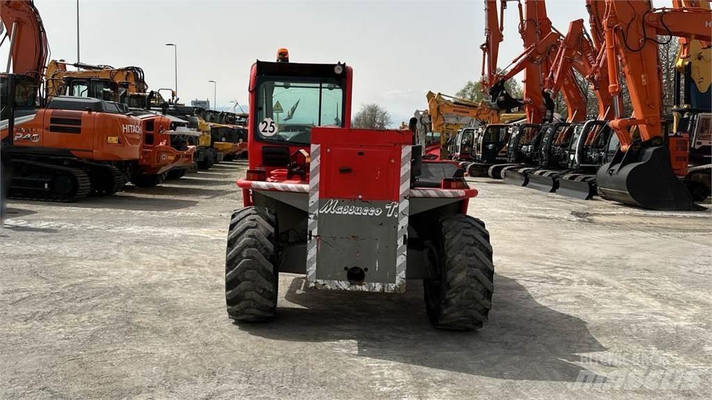 Merlo P38.13 テレスコーピックハンドラー