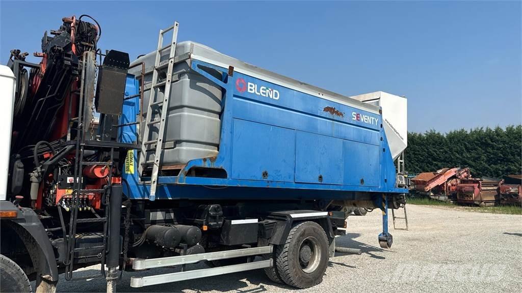Merlo P38.13 4X4 テレスコーピックハンドラー