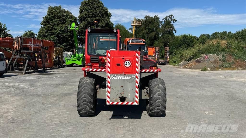 Merlo P38.13 4X4 テレスコーピックハンドラー
