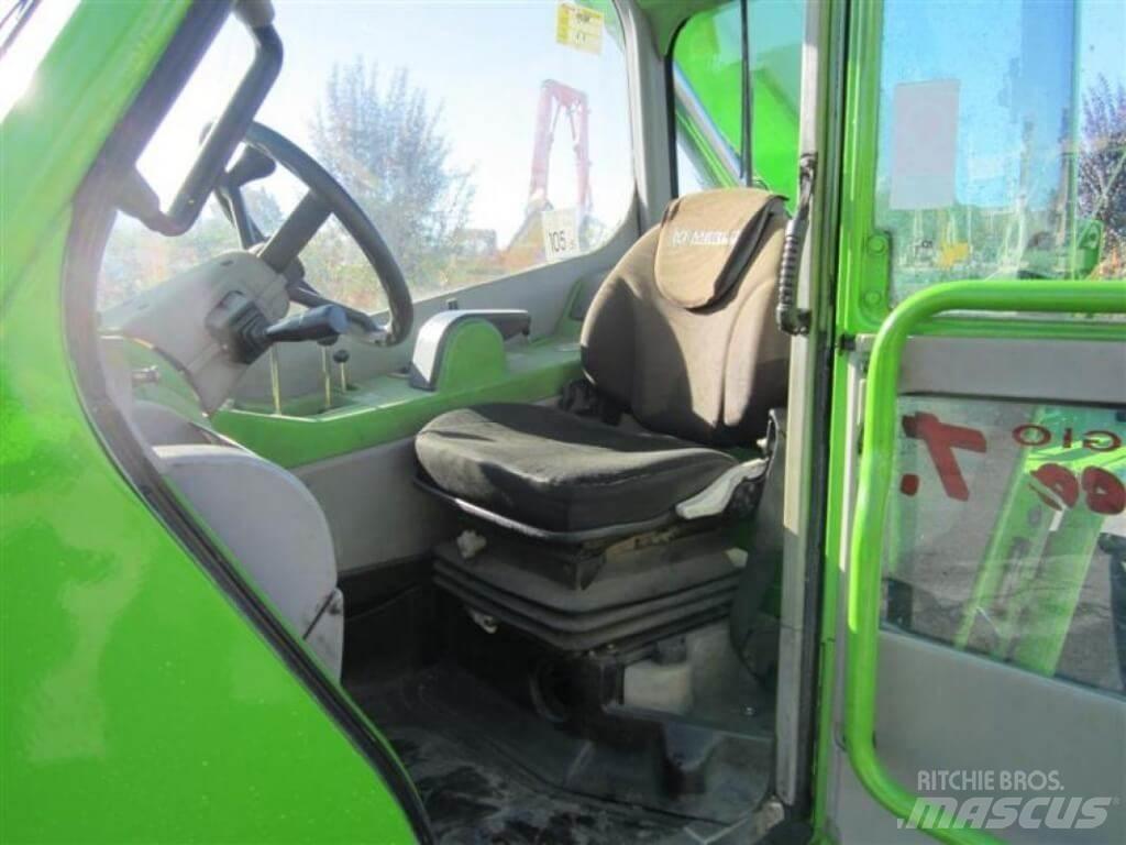 Merlo P38.14 テレスコーピックハンドラー