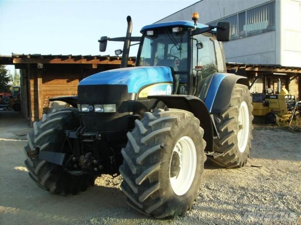 New Holland TM190 スノーブレードとプラウ