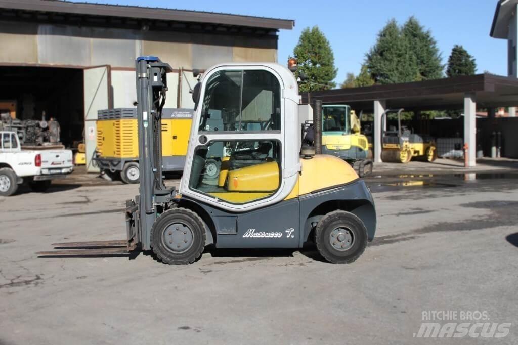 Nuova Detas SHR 40 ディーゼル・軽油