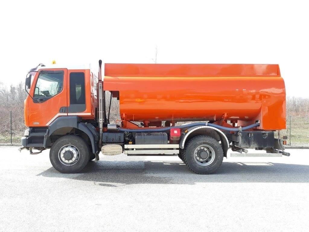 Renault 370dci 4X4 タンカートラック