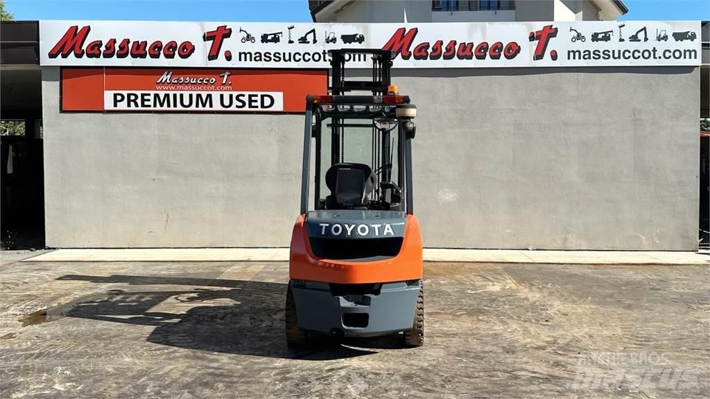 Toyota 02-8FDF30 ディーゼル・軽油