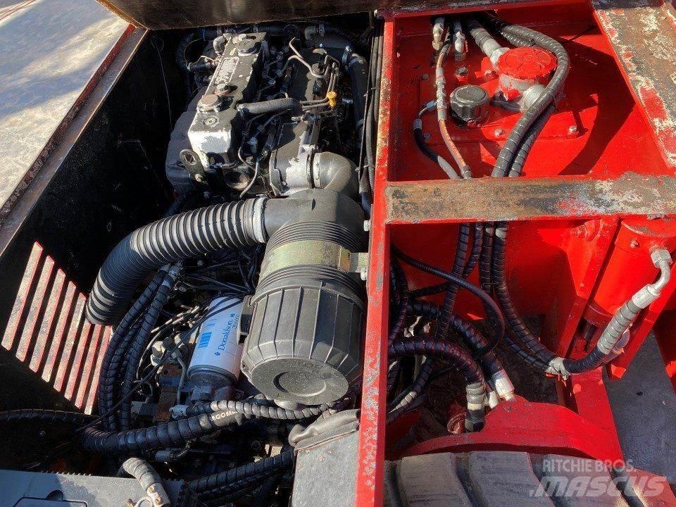 Valmar Jumbo 4x2 ディーゼル・軽油
