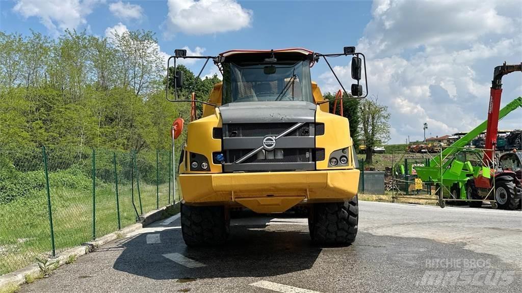 Volvo A30G 6X6 サイト　ダンプ