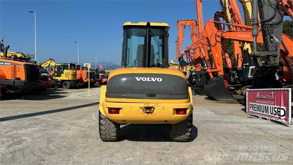 Volvo L 40 B-TP ホイールローダー・タイヤショベル