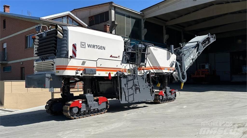 Wirtgen W220 アスファルトコールドミリングマシーン